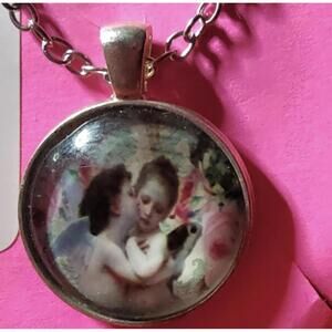 D40 Snuggles Necklace